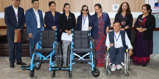 सेवाग्राहीका लागि मन्त्रालयमा ह्वीलचेयर सेवा