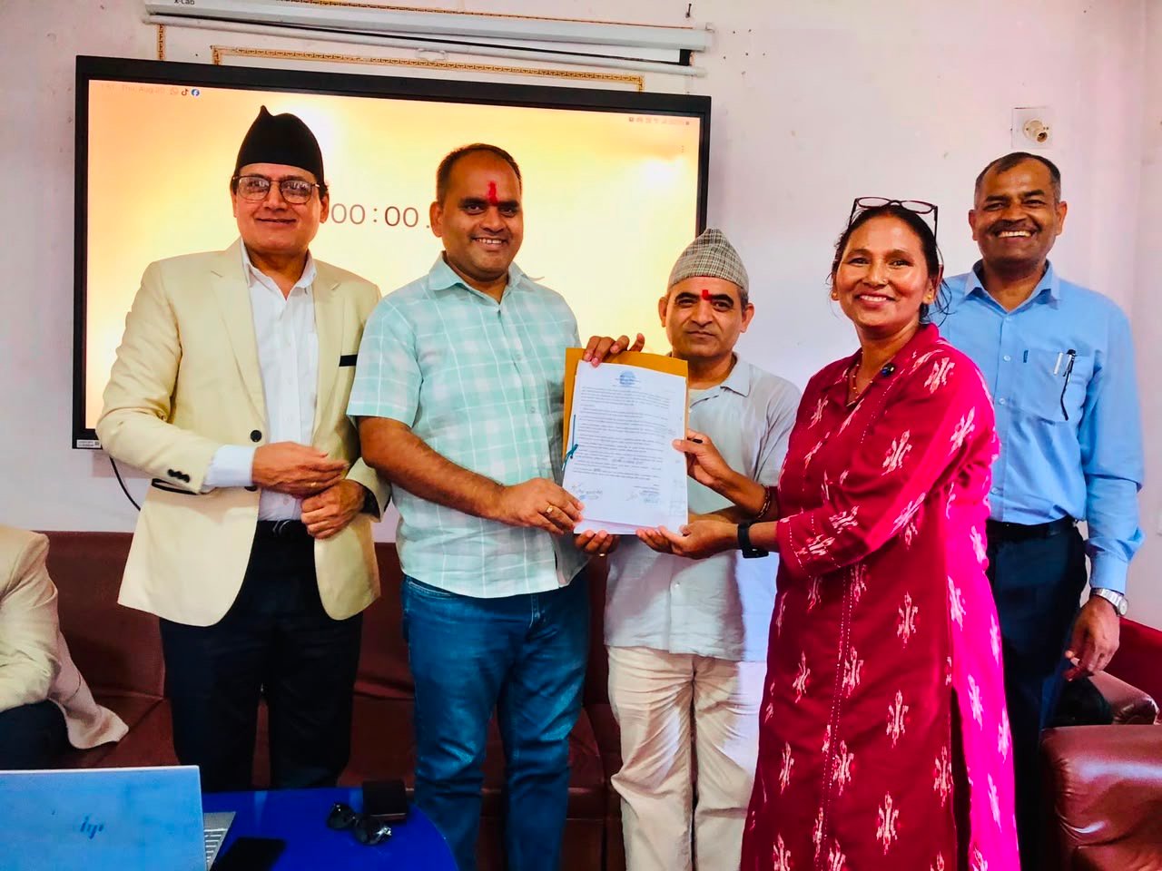सरकारको प्राथमिकतामा शिक्षा ऐन