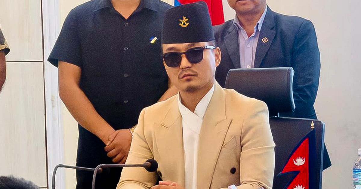 गृहमन्त्री गुरुङलाई पत्रकारको प्रश्न– ‘भोट फिर्ता’ कसरी लैजाने हो?