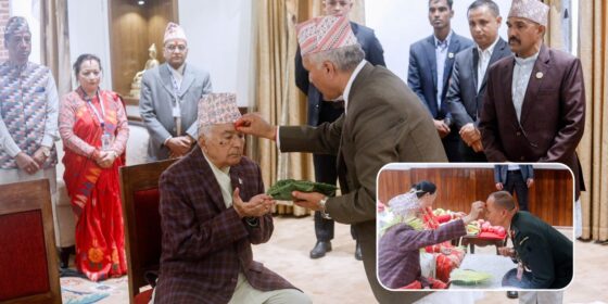 राष्ट्रपति पौडेलले लगाए टीका, सैनिकसँग साटे दसैँको खुसी